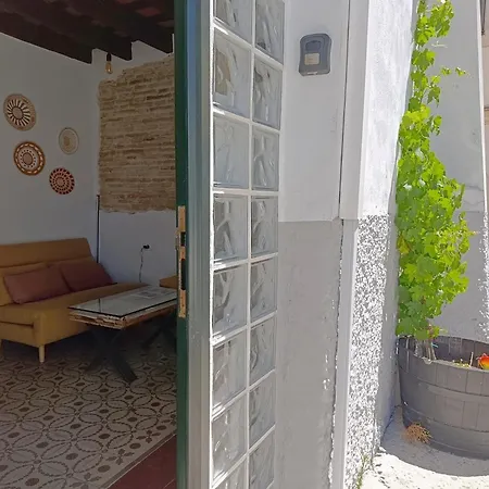 Kala Almendrillo Boutique